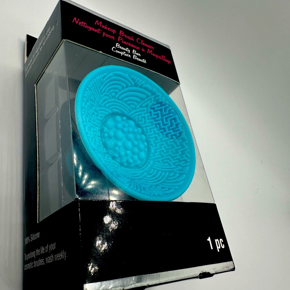 Makeup Brush Cleaner
